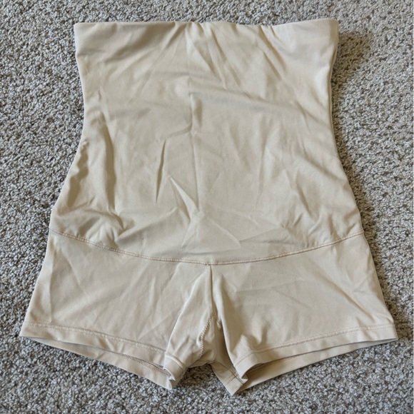 Maidenform Shapewear Nude Undergarment Size Large | bodycon | intimates | - Picture 1 of 4